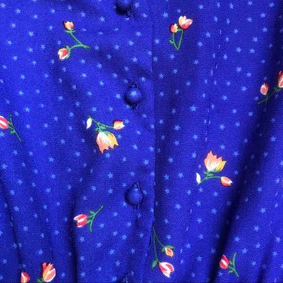 SIENNA SKY Blue Star & Tulip Print Button Down V Neck Short Sleeve Romper - Picture 4 of 6